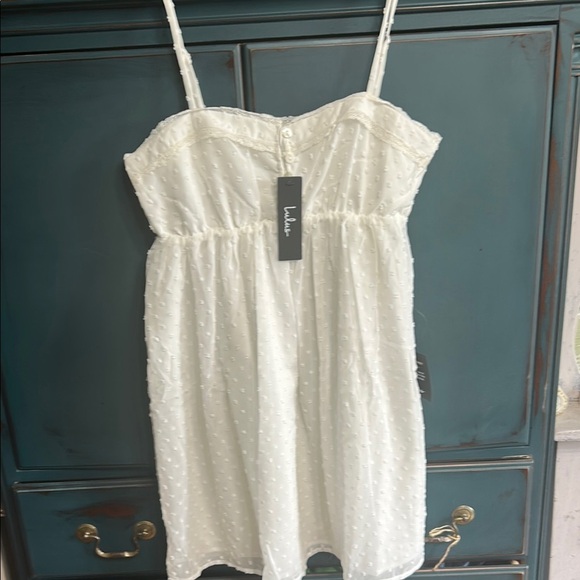 Lulus Dresses & Skirts - Lulu's White Textured Sleeveless Dress